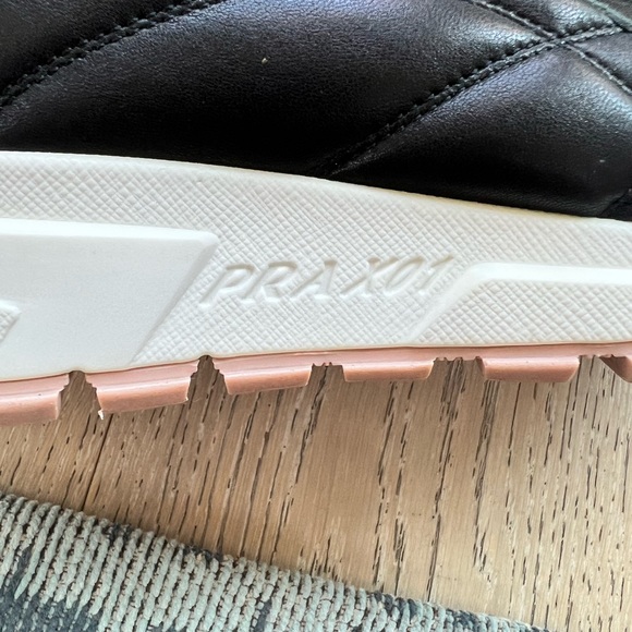 Prada sneakers size 5 - Picture 4 of 11